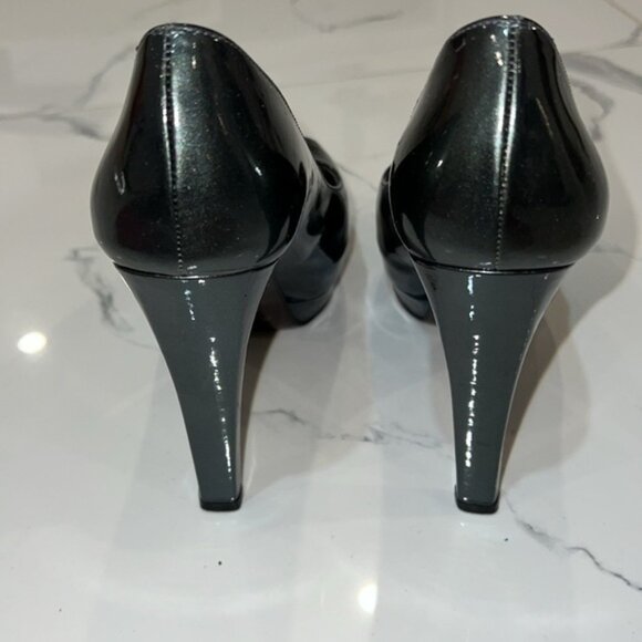 STUART Weitzman Shiny Gray peep toe platform evening prom high heels size 7.5 M - Picture 9 of 16